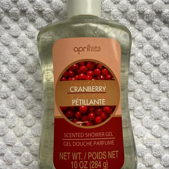 New 4pc Bundle April Shower Bath Scented Cinnamon Cranberry Hand Cream ShowerGel - Picture 6 of 7